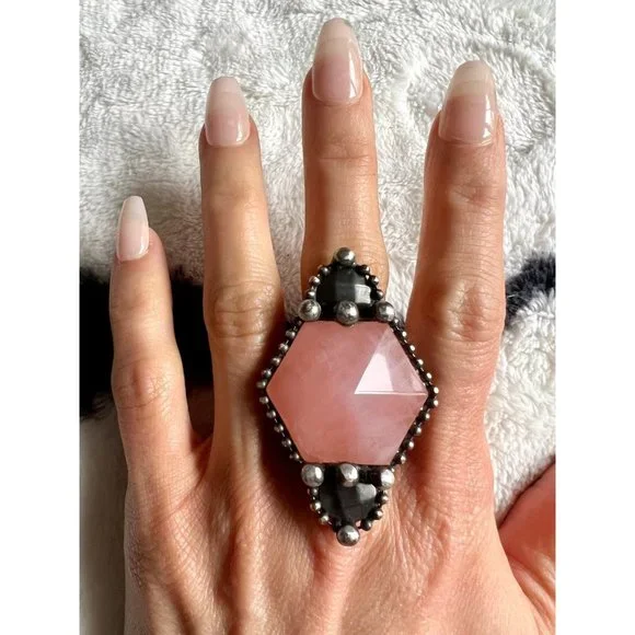 MASSIVE Rose Quartz Love Statement Ring - Picture 2 of 12
